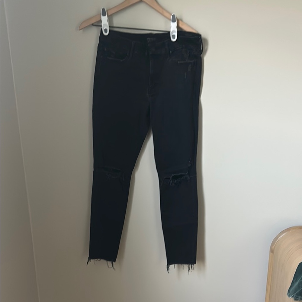 MOTHER Black Ankle Cropped Jeans with Raw Hem